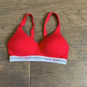 NWT Tommy Hilfiger bra size Medium